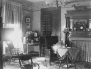 1900~ Living room, Perry home, 801 Elm St, New Haven.jpg