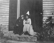 1905~ Fred Nettleton & Ethel Baldwin, Oxford CT.jpg
