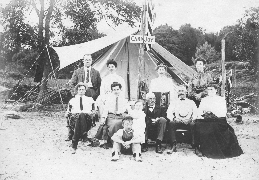 1902~ 1 (r) Fred & Jennie Nettleton, Aunt Ceal, Liz Perry; (m) Burt, Emma & Peg Nettleton, Uncle Fred, Bill & Sarah Fowler; (f) Ped Perry, Oyster River CT.jpg
