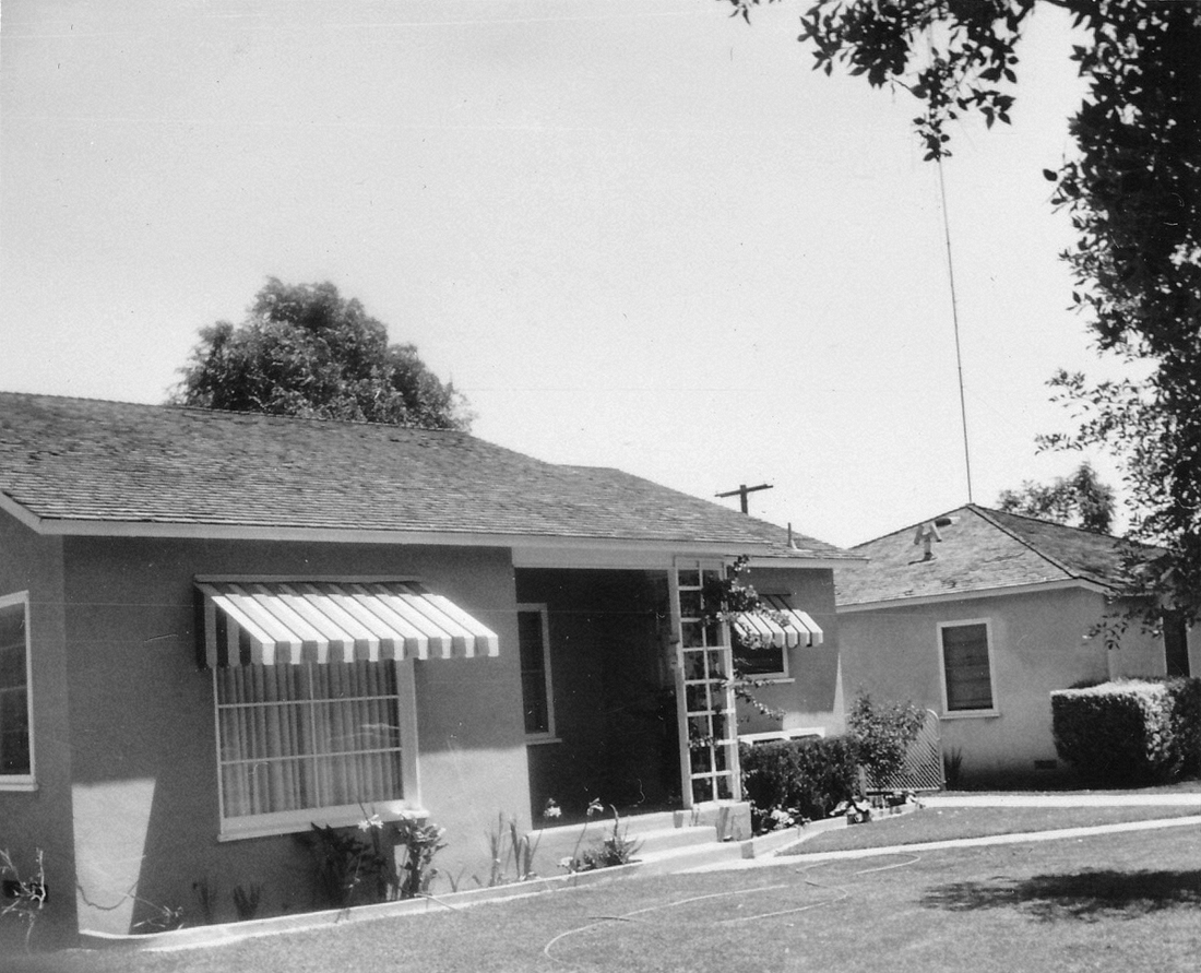 1960-08 1 Alwyn Woodbury's home, CA.jpg