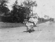 1897 Alwyn & Doris Woodbury (3 yr).jpg