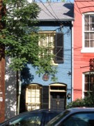 2004-10-23 1 The tiny Spite House, Queen St, Alexandria.JPG