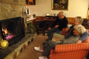 2006-11-18 2 The Peters and Velma, Williamstown.jpg