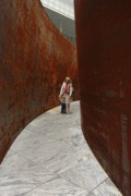 2007-04-28 9 Weatherproof steel sculpture, Richard Serra, MoMA NYC (now on SFMoMA).JPG