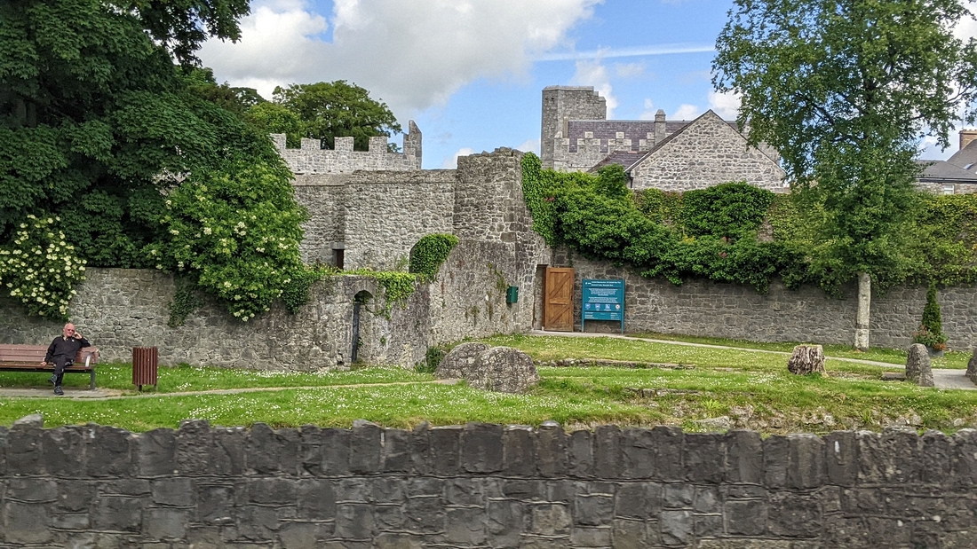 2022-06-01 015 Van to Dingle.jpg