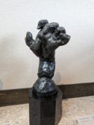 2023-05-08 068 The Left Hand (clay ~1885, bronze 1925); Rodin Museum, Philadelphia.jpg