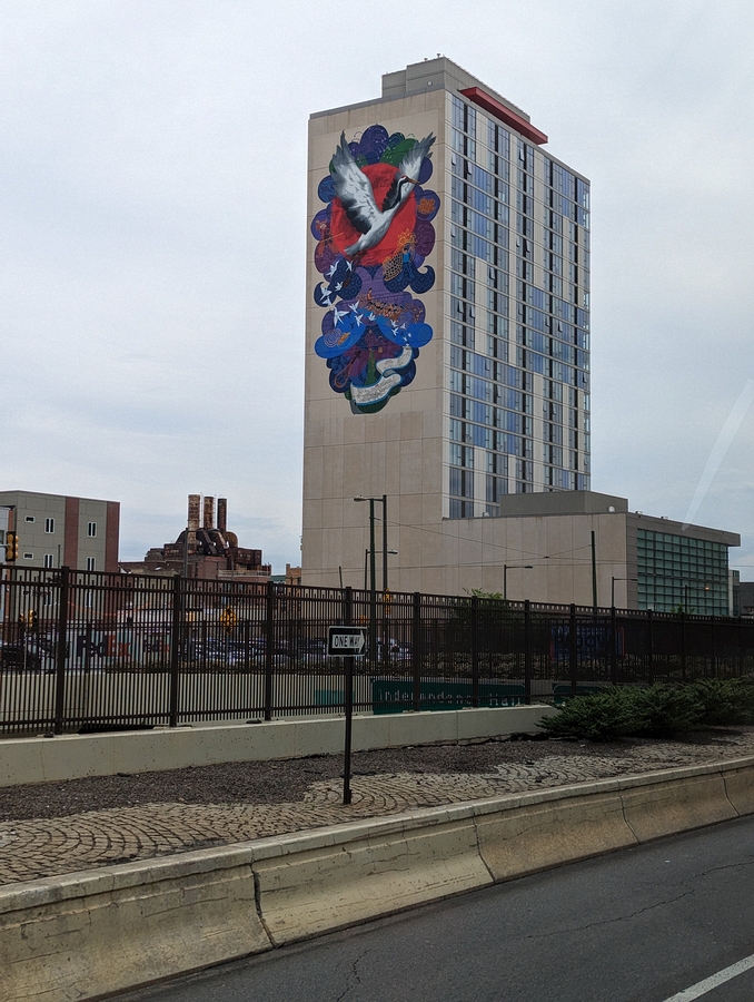2023-05-09 064 Crane mural, Philadelphia.jpg