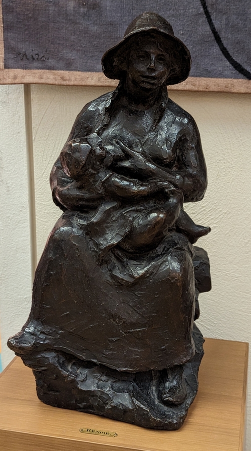 2023-05-10 347 Mother and Child (1916), Pierre-Auguste Renoir, Richard Guino; Barnes Foundation, Philadelphia PA.jpg